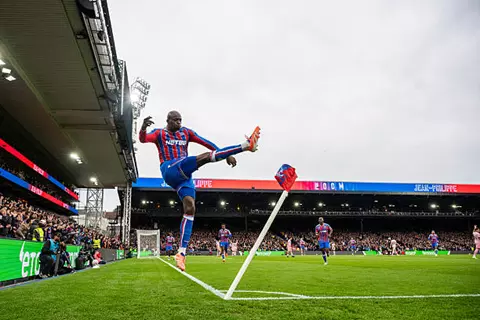 بعد رفضه التجديد لكريستال بالاس.. يونايتد ونيوكاسل وتوتنهام يتنافسون على ضم ماتيتا